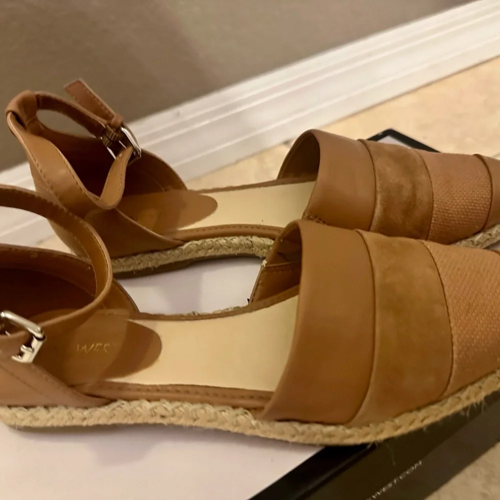 Nine West flat espadrilles size 5.5 camel color